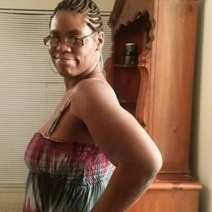 Meet your Posher, Tabitha